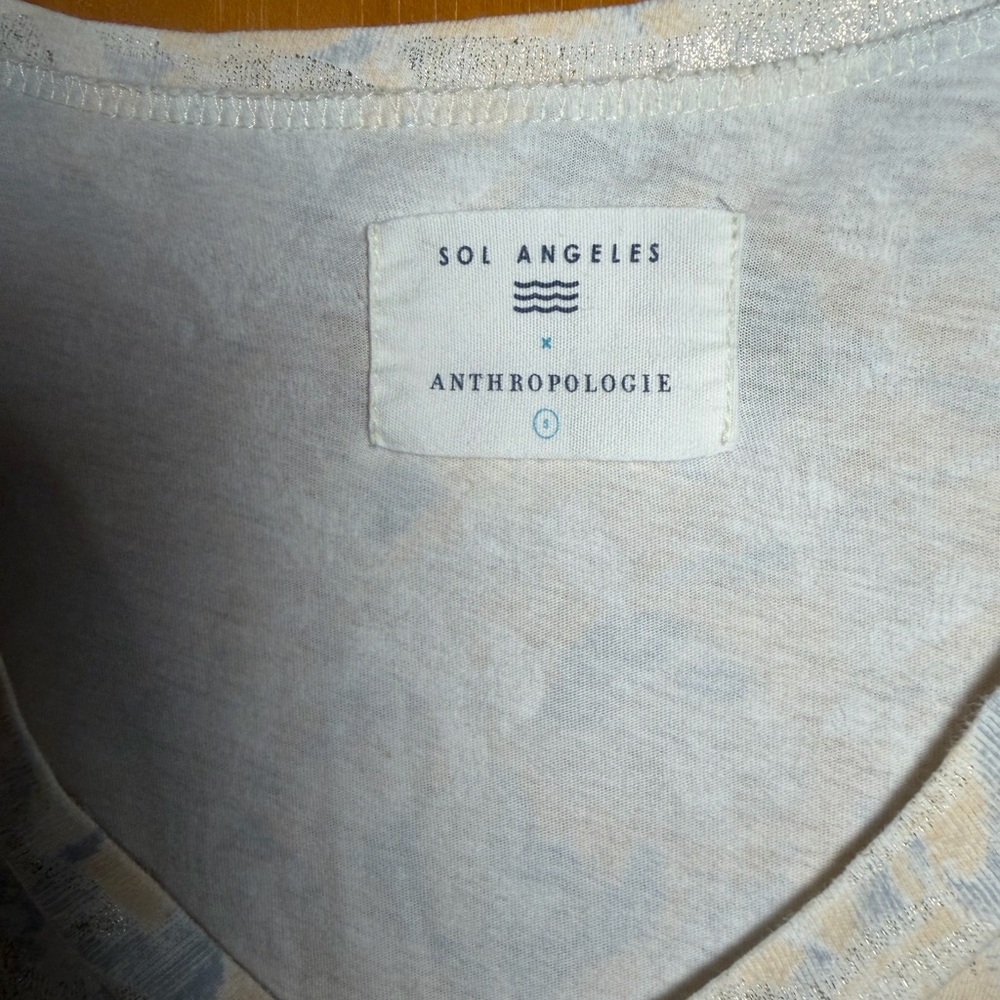 Anthropologie | Sol Angeles Gold Foil Metallic V-Neck Tee Size S - Picture 2 of 5